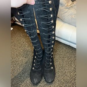 Knee high high heels